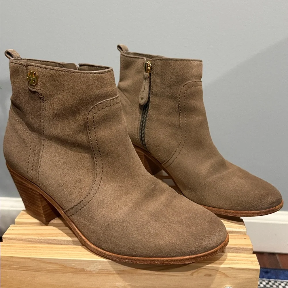 Tory Burch Taupe Brown Suede Ankle Boots size 8.5